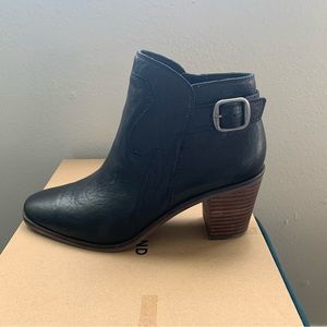 Lucky Brand Kauto Boots- Size 7.5